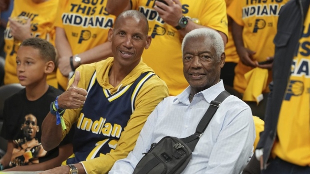 Reggie Miller and Oscar Robertson , The Canadian Press Reggie Miller and Oscar Robertson