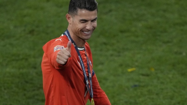 Cristiano Ronaldo signs new contract with Al-Nassr Article Image 0