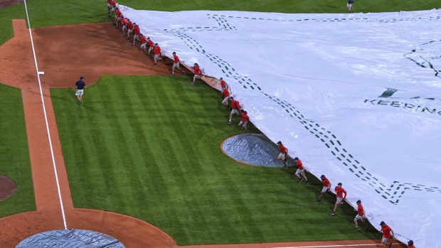 Reds-Red Sox suspended due to rain, will finish as part of day-night doubleheader Wednesday 