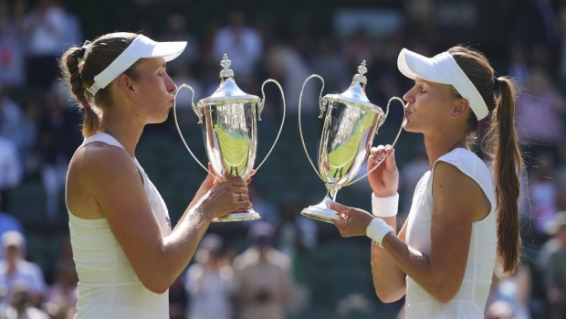 Elise Mertens Veronika Kudermetova, The Canadian Press Elise Mertens Veronika Kudermetova