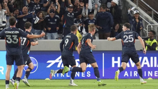 Ian Pilcher's late goal helps San Diego remain atop Western Conference, tie Whitecaps 