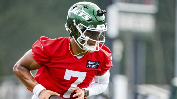 Justin Fields, The Canadian Press Justin Fields